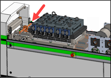 Adjusting the Infeed guides (recentering steel strip)